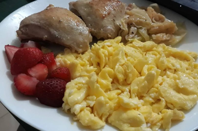 Scrambled eggs, Strawberries, Chicken Meat, Vegetable