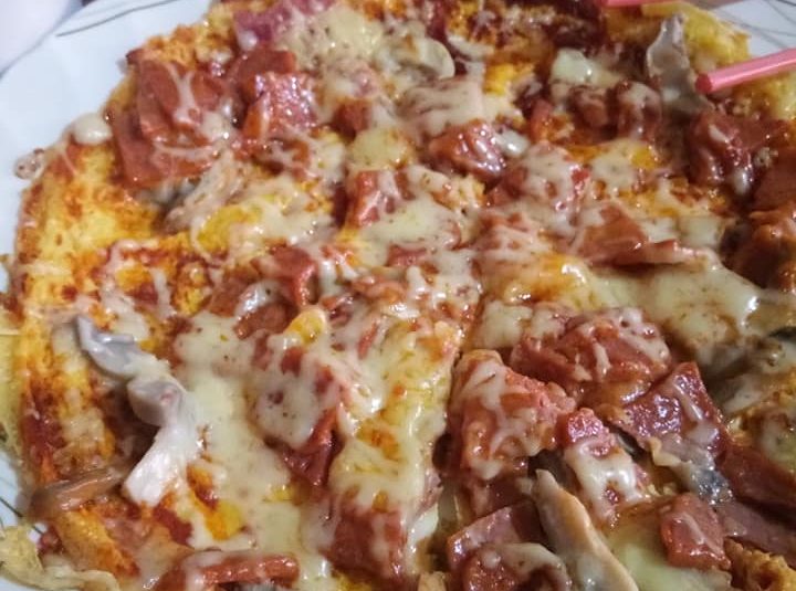 Low Carb Cheese Pizza