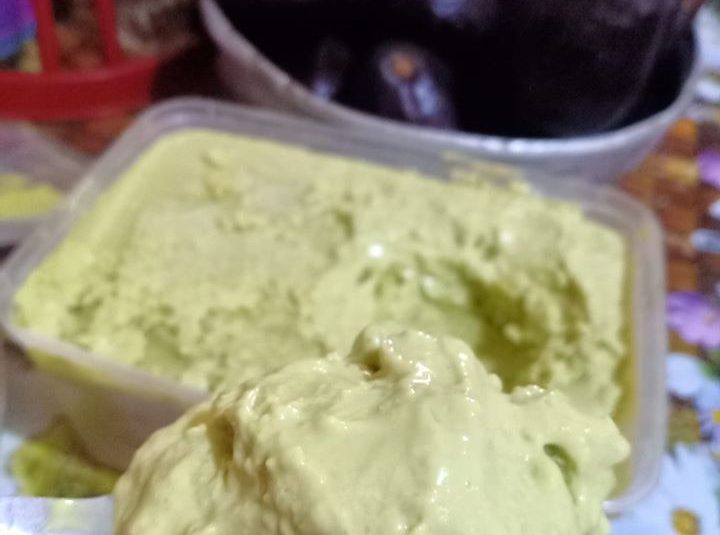 Low Carb Creamy Avocado Ice Cream