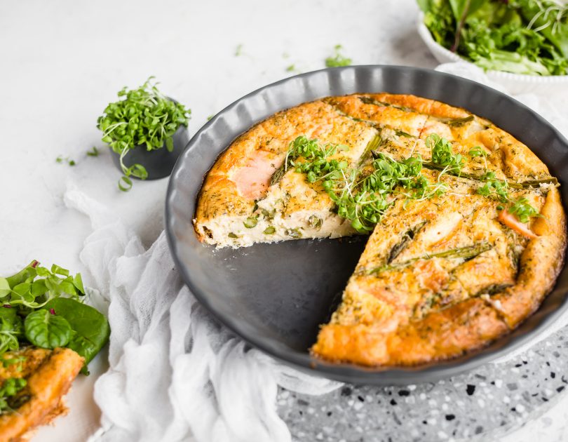 Smoked salmon and asparagus frittata