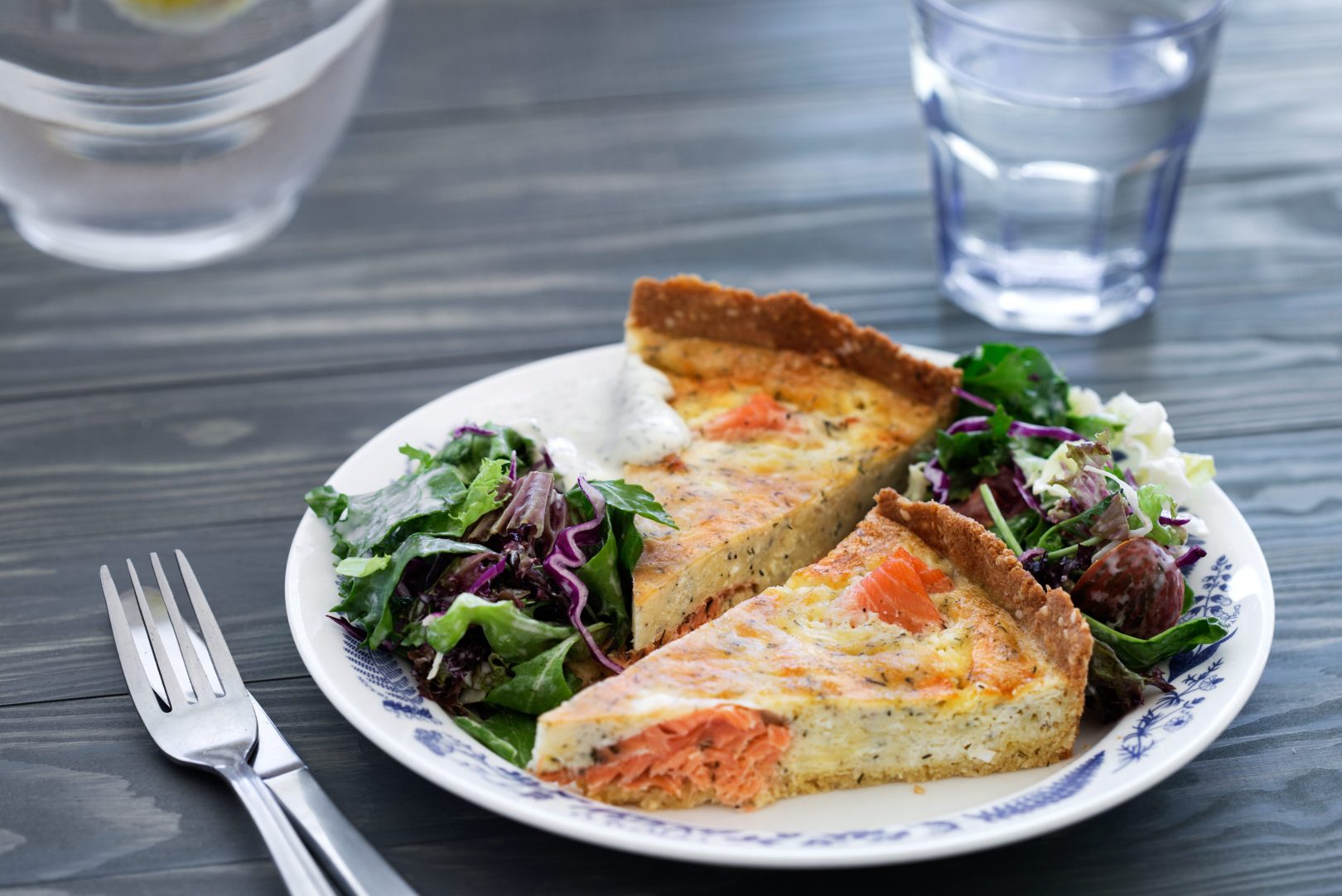 Keto salmon pie