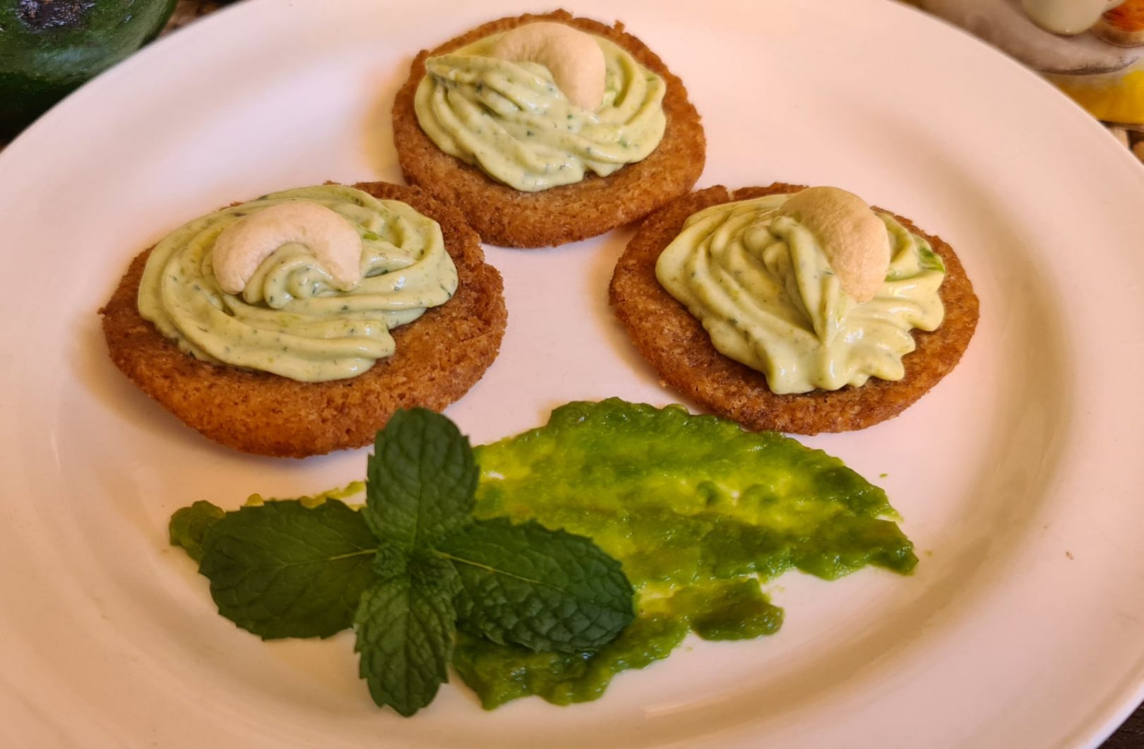 Low Carb Creamy Avocado Mint Bites