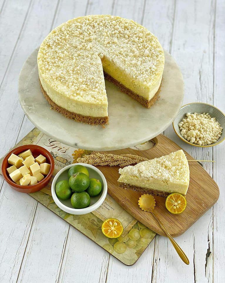 SUGAR FREE CALAMANSI CHEDDAR STREUSEL CHEESECAKE