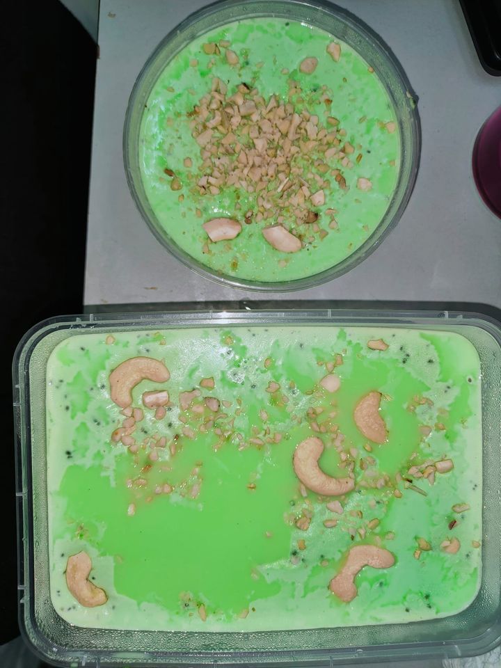 Low Carb Buko-Pandan Gelatin